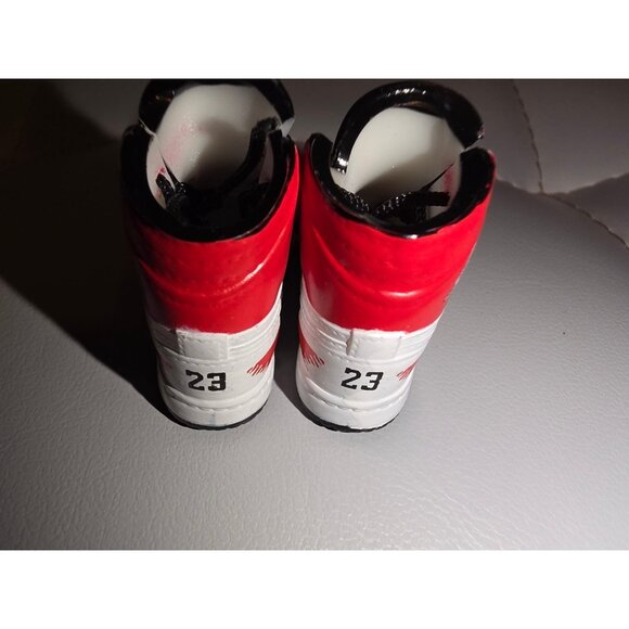 Mini Jordan 1 Custom - Picture 4 of 4